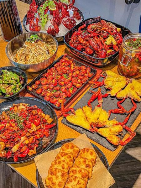 紅月菜品多嗎？口味如何？