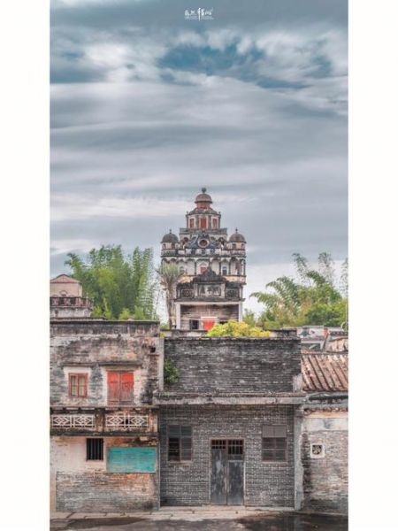 江門旅游景點(diǎn)(開平碉樓和湛江海岸哪個(gè)更適合出片)