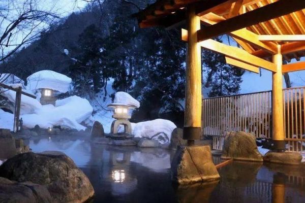 日本溫泉游(還是體驗(yàn)日式傳統(tǒng)溫泉旅館)