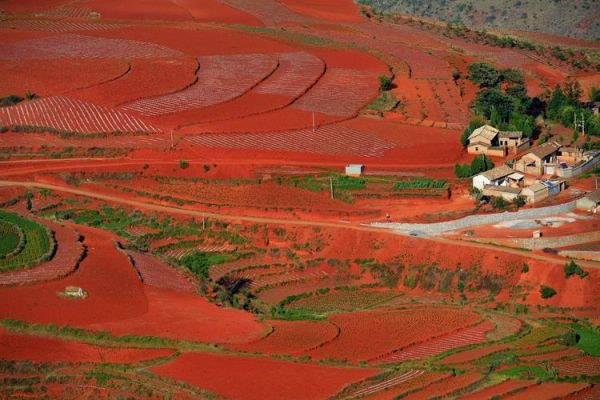 昆明紅土地( 有什么秘密嗎)