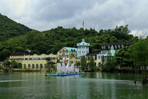 華僑城旅游度假區(qū)( 和別的景區(qū)有什么不一樣)