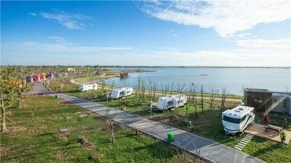 大縱湖旅游度假區(qū)(是住酒店好還是露營更舒服)