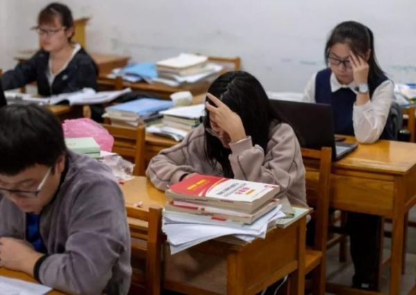 大學(xué)生活是怎樣的(還是充滿迷茫的)