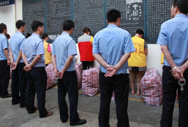 武漢看守所的真實生活( 看守所的生活真的有這么美好嗎)